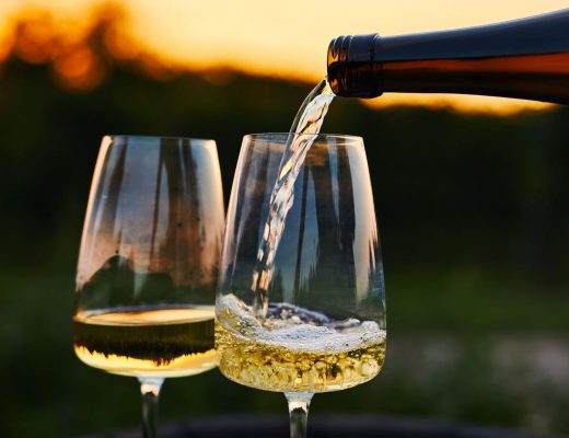 Panduan Memahami Jenis Wine Putih dan Aroma Khasnya